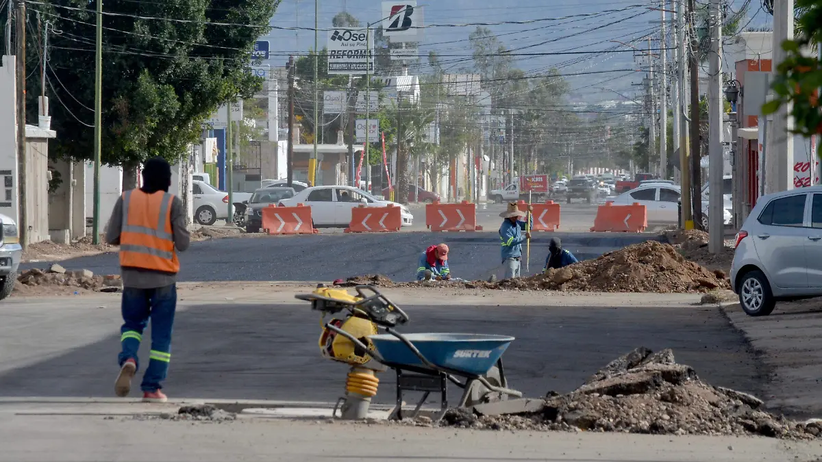 22-03-2023-obras Calle reforma de la  calle Michoacan hacia la Mendoza-Cavillalba (21)